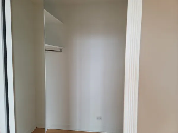 $4,200 | 3660 North Lake Shore Drive, Unit 4713, Chicago, IL 60613