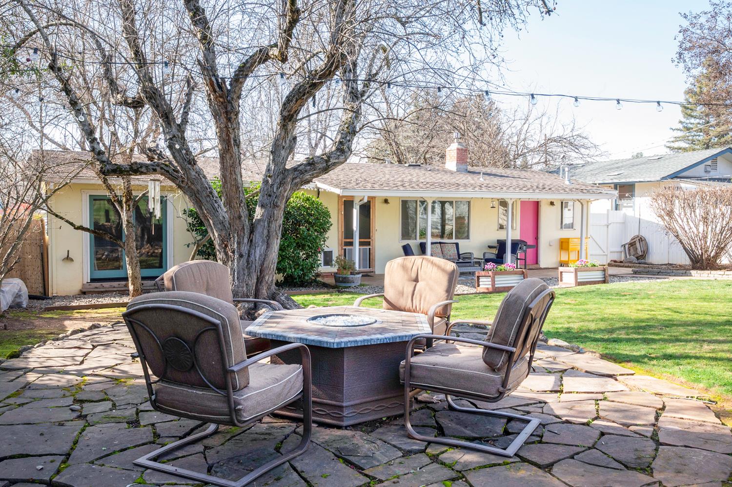 524 Williams Street Murphys, CA 95247 - Photo 44 of 64 a view of a patio with furniture and a yard