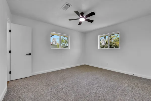 a view of empty room with window