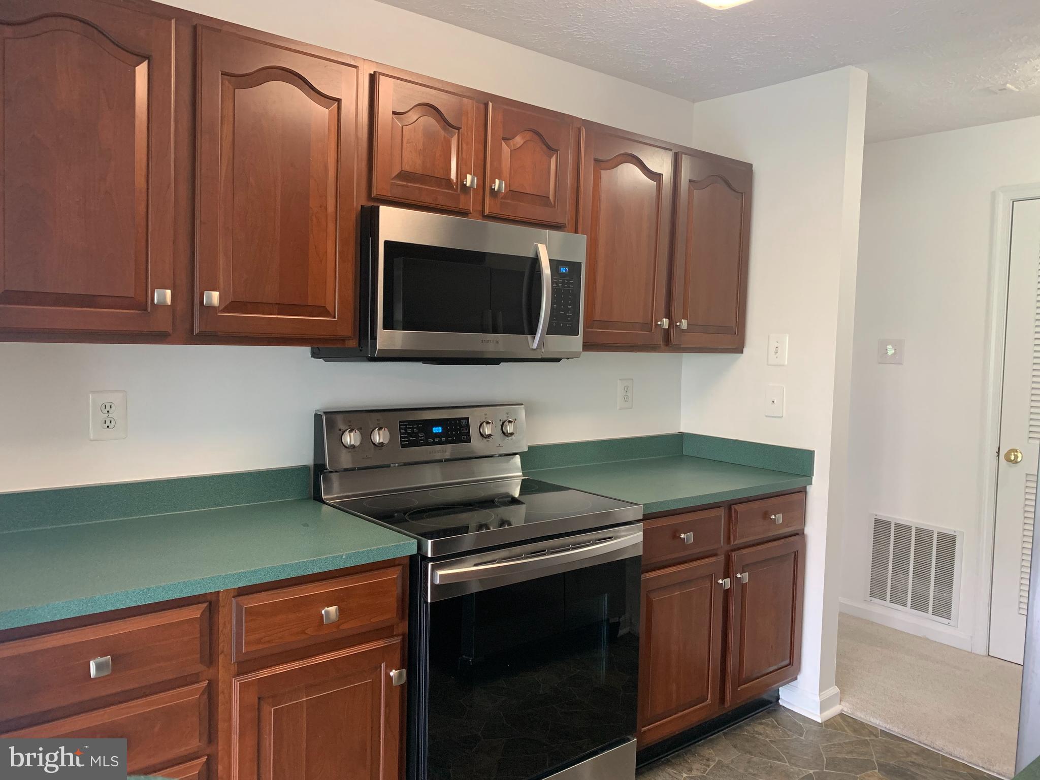 8316 Poplar Mill Road Baltimore, MD 21236 - Photo 3 of 8 Gallery Image 3
