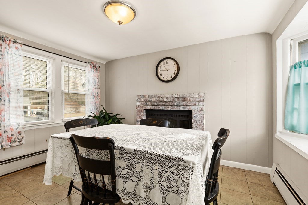 9 Davis Road Tewksbury, MA 01876 - Photo 11 of 36 Gallery Image 11