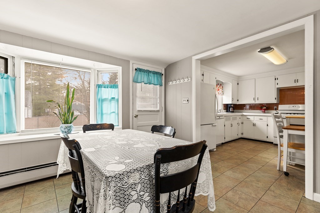 9 Davis Road Tewksbury, MA 01876 - Photo 13 of 36 Gallery Image 13