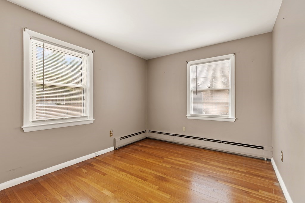 9 Davis Road Tewksbury, MA 01876 - Photo 23 of 36 Gallery Image 23