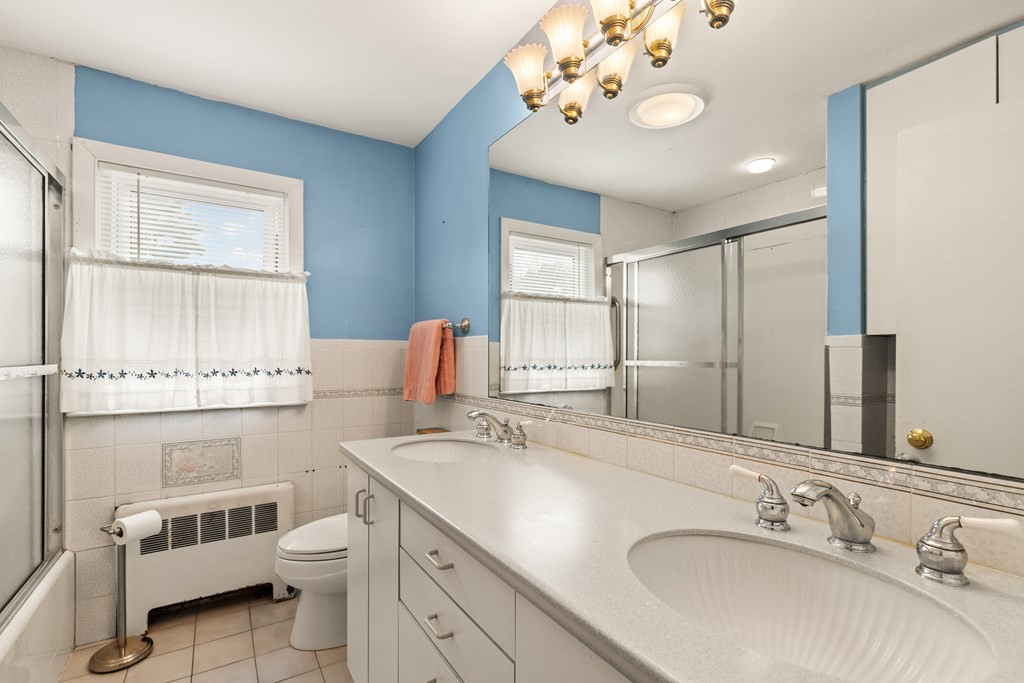 9 Davis Road Tewksbury, MA 01876 - Photo 29 of 36 Gallery Image 29