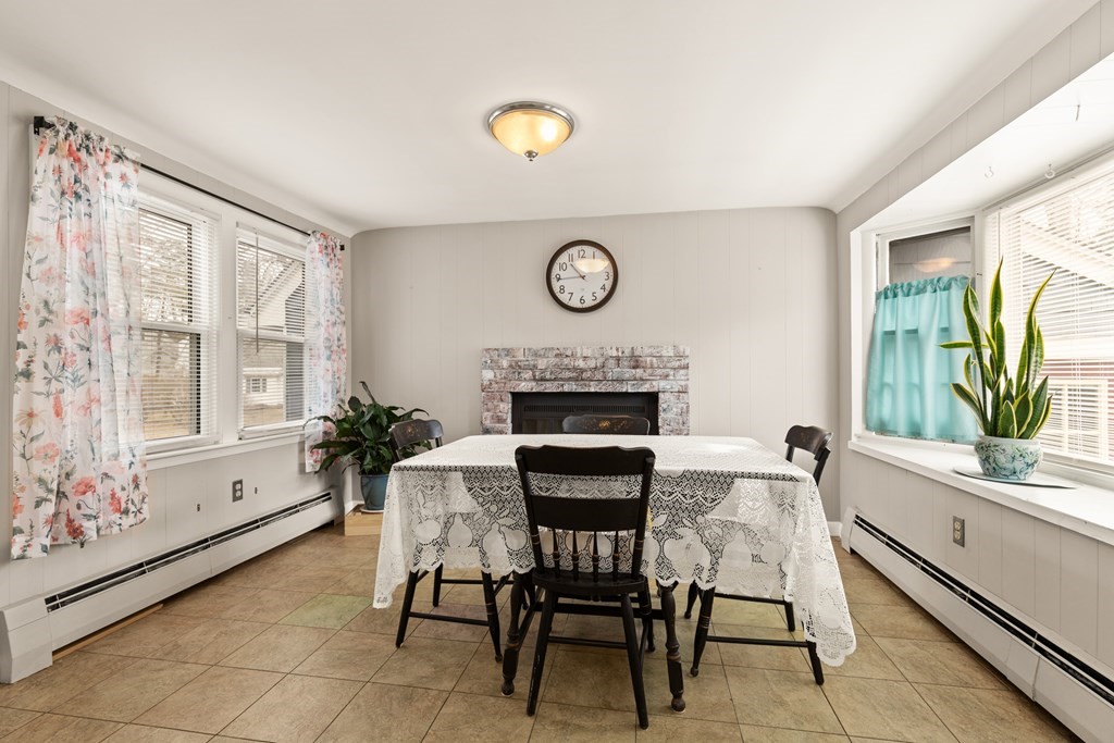 9 Davis Road Tewksbury, MA 01876 - Photo 10 of 36 Gallery Image 10