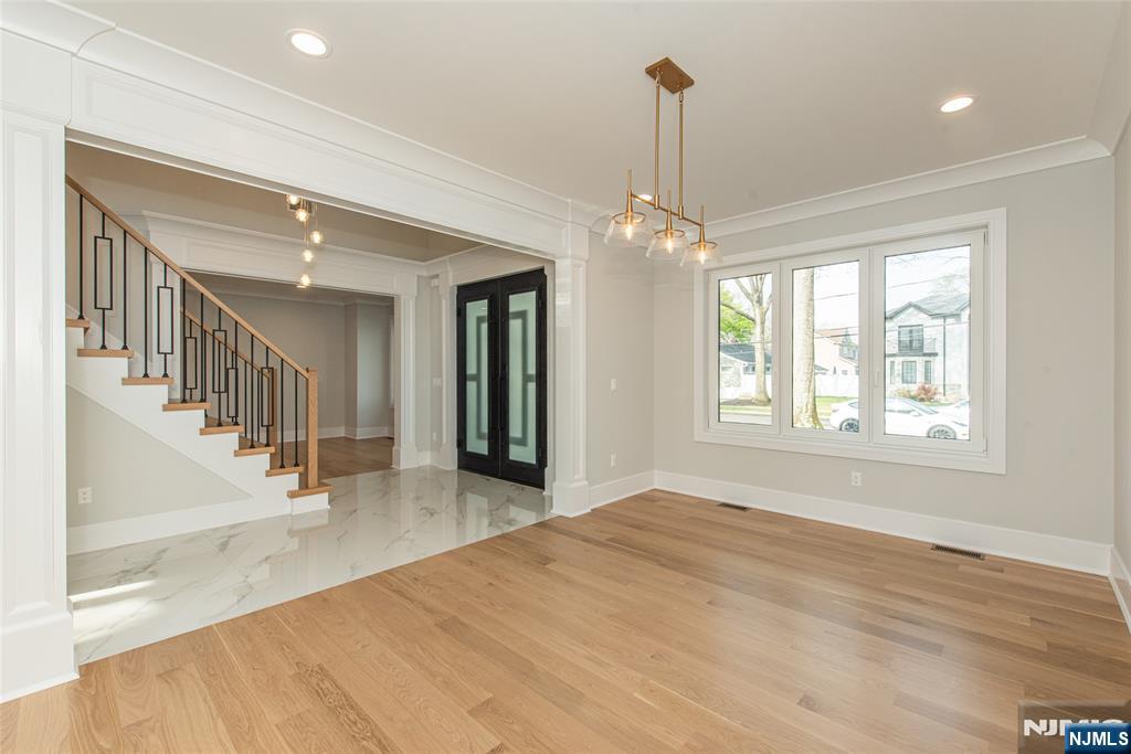 722 Erie Road Paramus, NJ 07652 - Photo 19 of 46