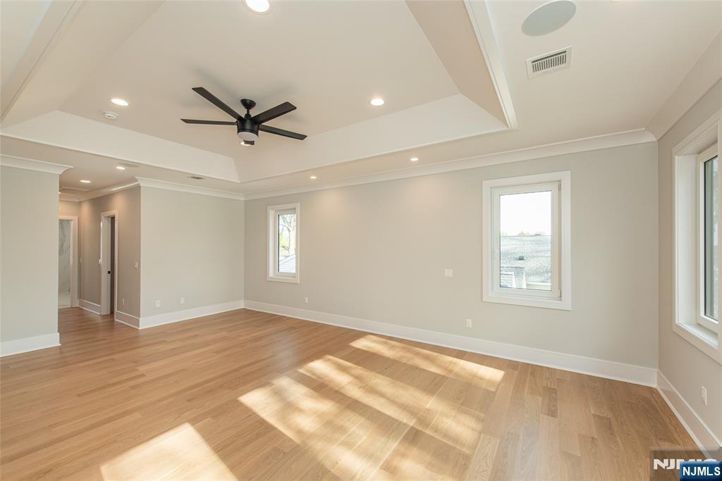 722 Erie Road Paramus, NJ 07652 - Photo 22 of 46