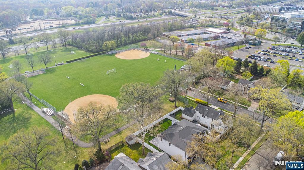 722 Erie Road Paramus, NJ 07652 - Photo 45 of 46