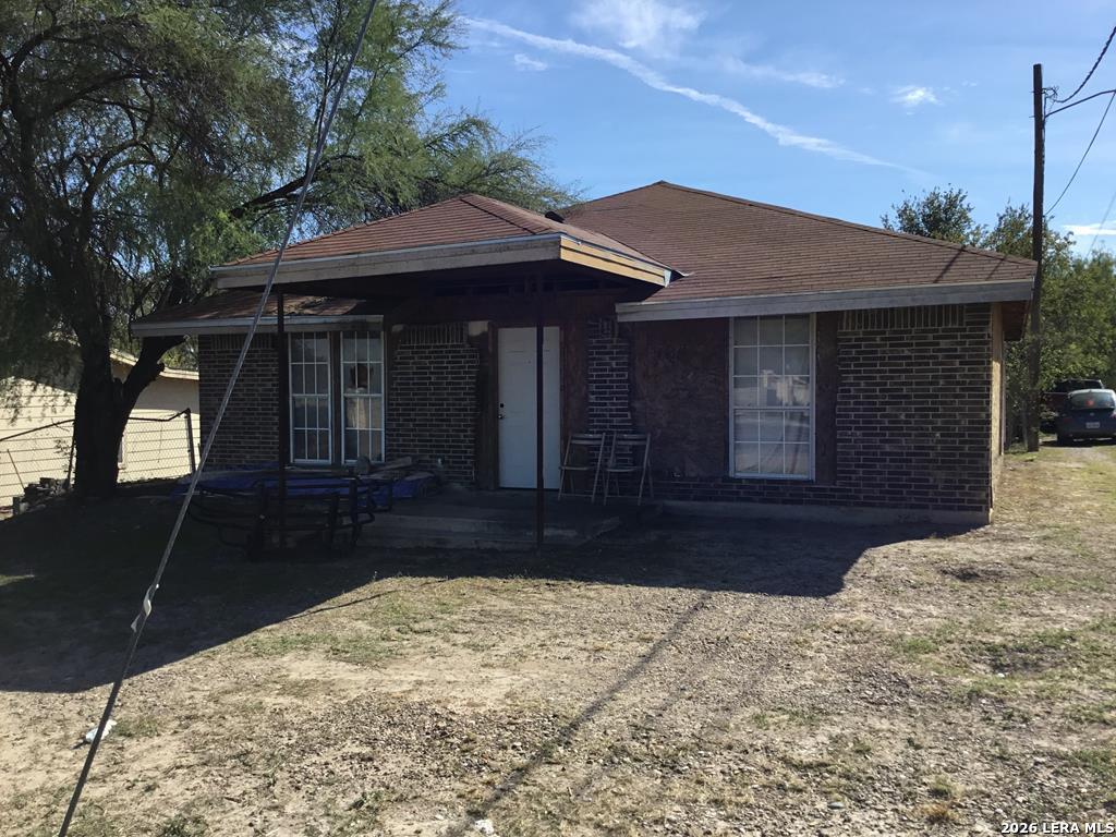 878 Hopedale Road Eagle Pass, TX 78852 - Photo 4 of 13