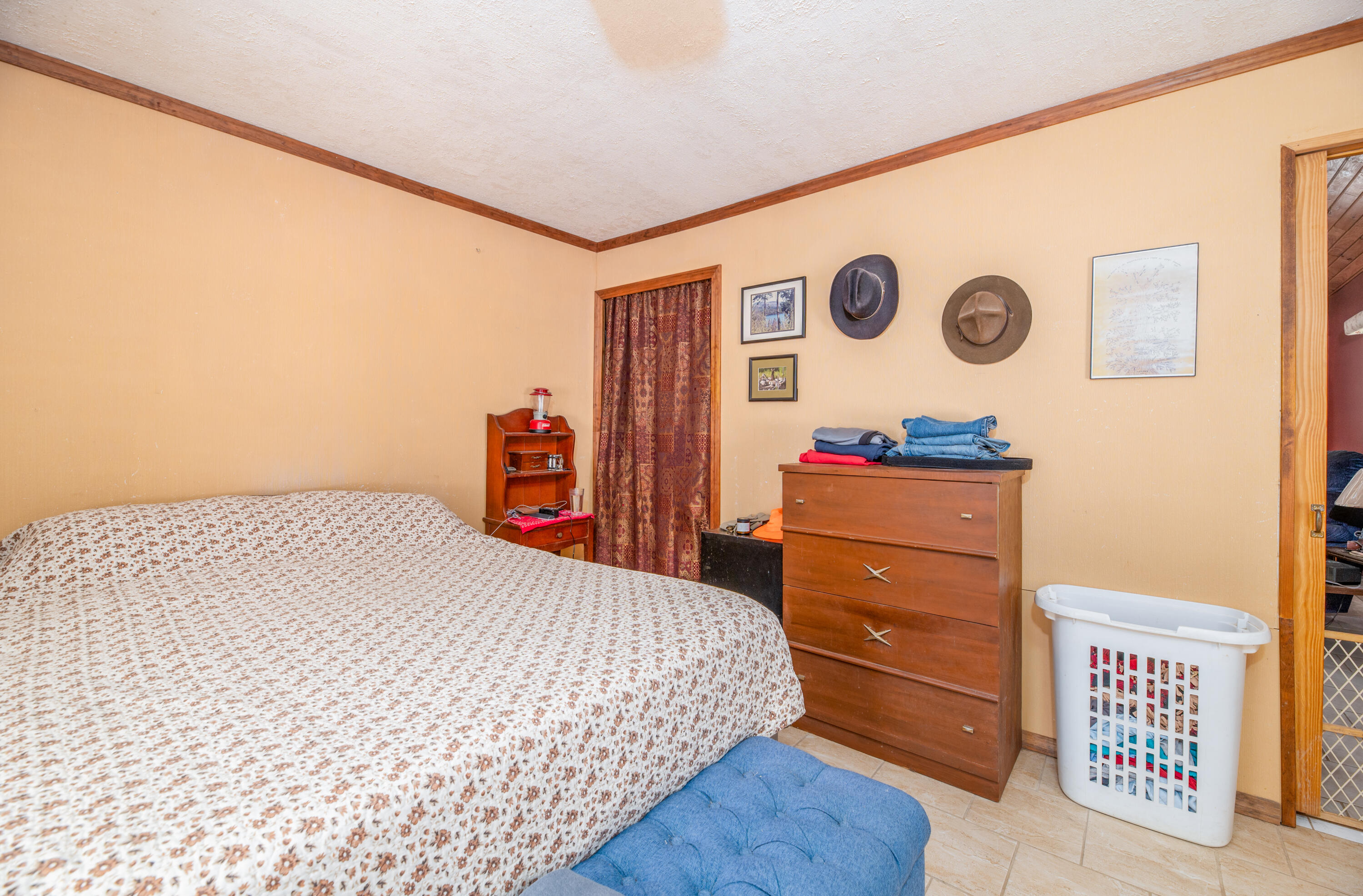 585 South Arm Road Andover, ME 04216 - Photo 21 of 36 Interior18