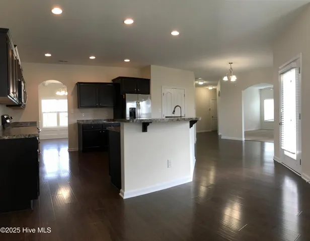 $2,275 | 114 Regatta Way, Sneads Ferry, NC 28460