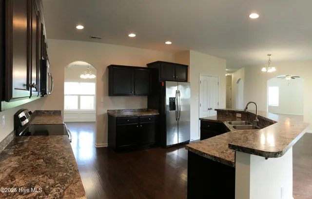 $2,275 | 114 Regatta Way, Sneads Ferry, NC 28460