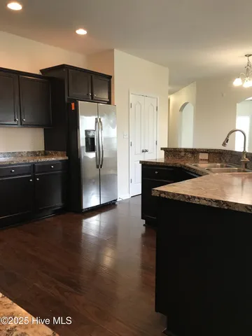 $2,275 | 114 Regatta Way, Sneads Ferry, NC 28460