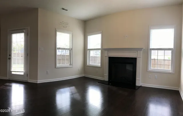 $2,275 | 114 Regatta Way, Sneads Ferry, NC 28460