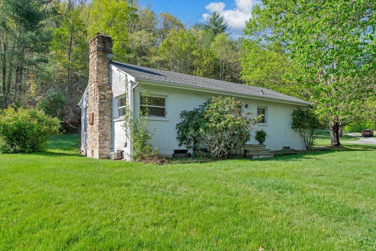 3870 Harborwood Road Salem, VA 24153 - Photo 39 of 53 39-MIB01263