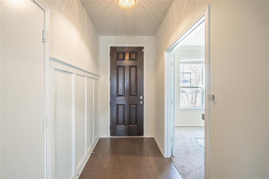 547 Saturnia Drive Georgetown, TX 78628 - Photo 6 of 39