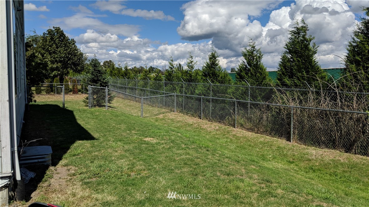3224 Locust Avenue Bellingham, WA 98225 - Photo 3 of 28 a view of a lake