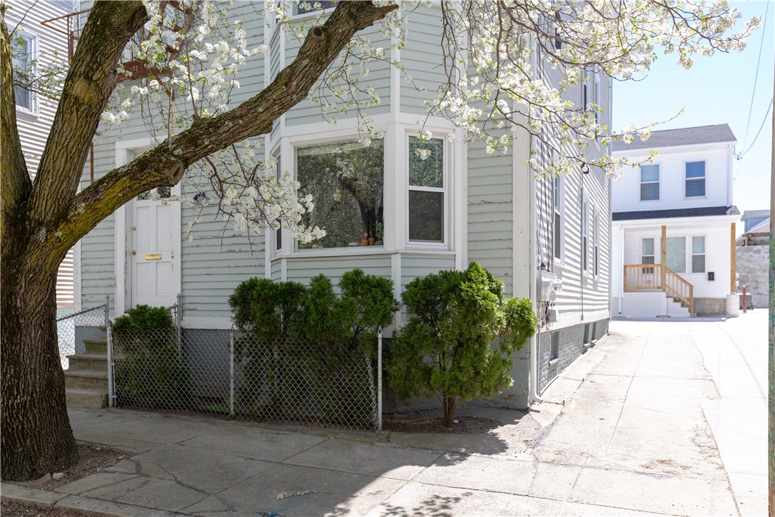 98 Penn Street, Unit 2 Providence, RI 02909 - Photo 1 of 9