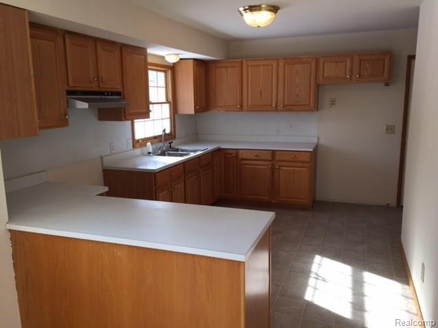 3575 Lantern View Howell, MI 48843 - Photo 2 of 16