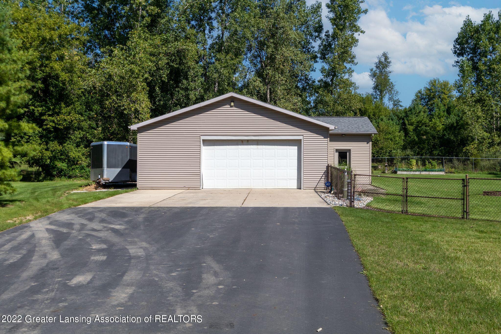 8800 Leverett Road Grand Ledge, MI 48837 - Photo 51 of 53 zlmDcCRw