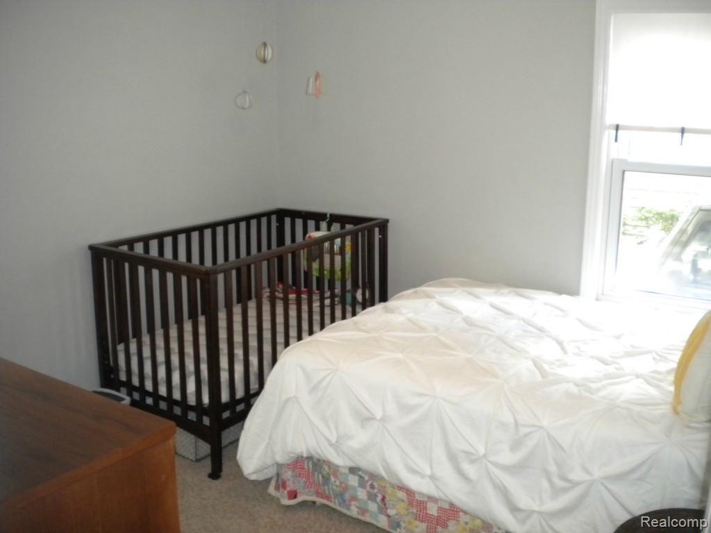 983 Princeton Road Berkley, MI 48072 - Photo 12 of 16 983 Princeton 017.jpg