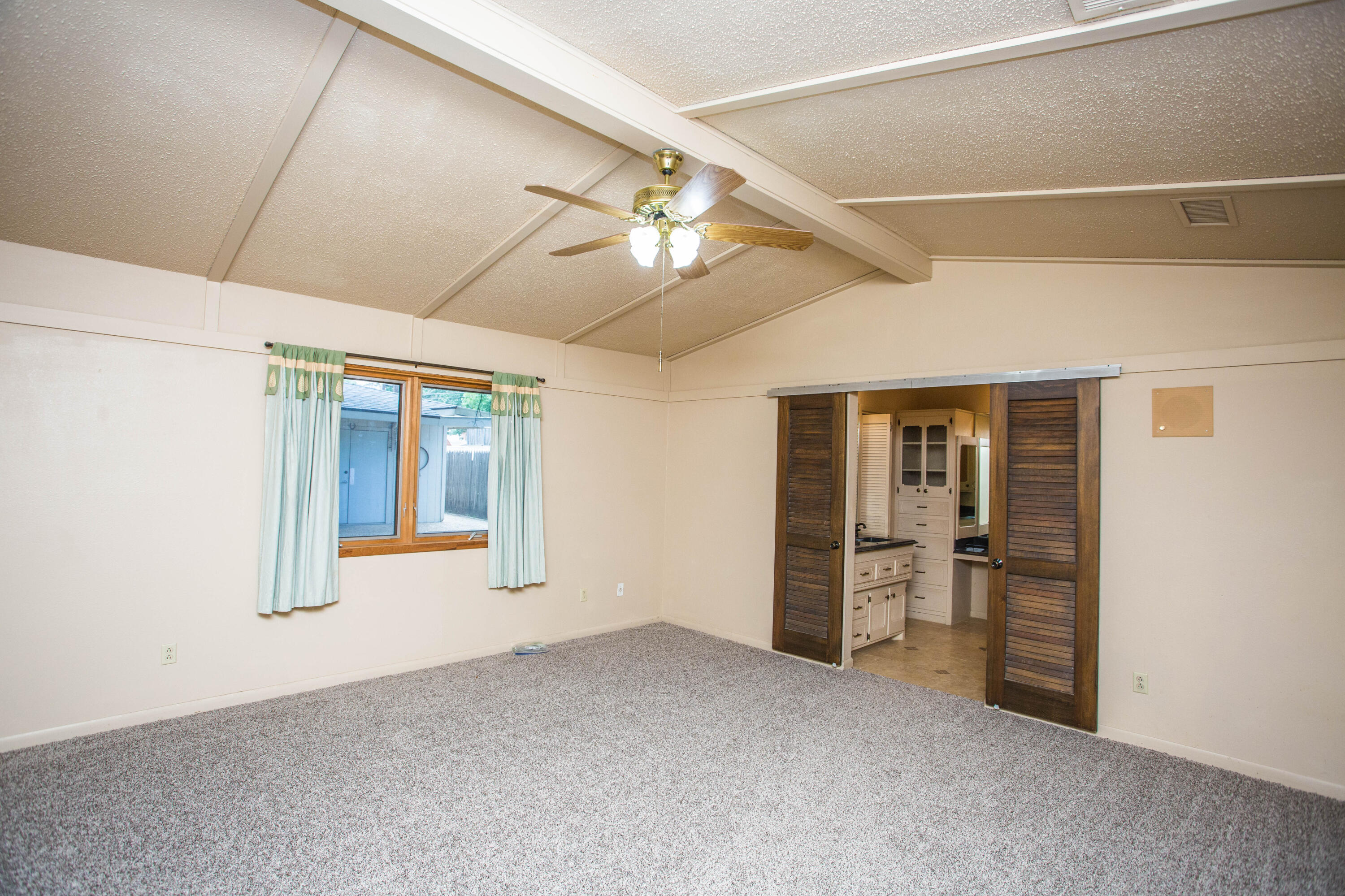 2313 58th Street Lubbock, TX 79412 - Photo 63 of 75 5V2A0164