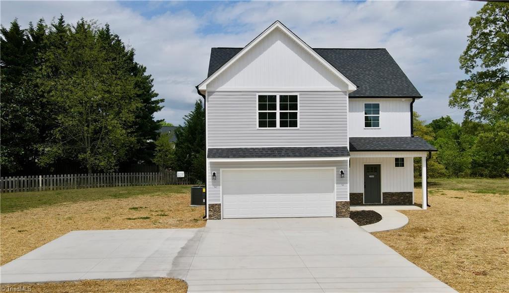 1533 Skeet Club Road High Point, NC 27265 - Photo 2 of 38 Gallery Image 2