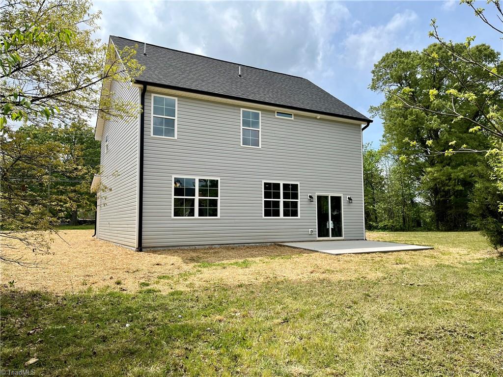1533 Skeet Club Road High Point, NC 27265 - Photo 4 of 38 Gallery Image 4