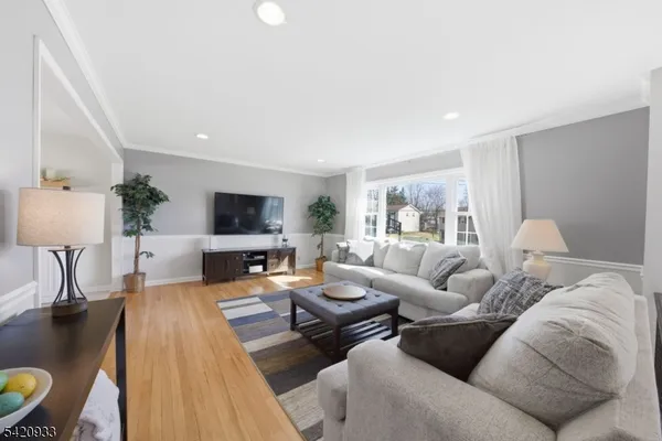 $775,000 | 28 Lord Stirling Drive, Parsippany, NJ 07054