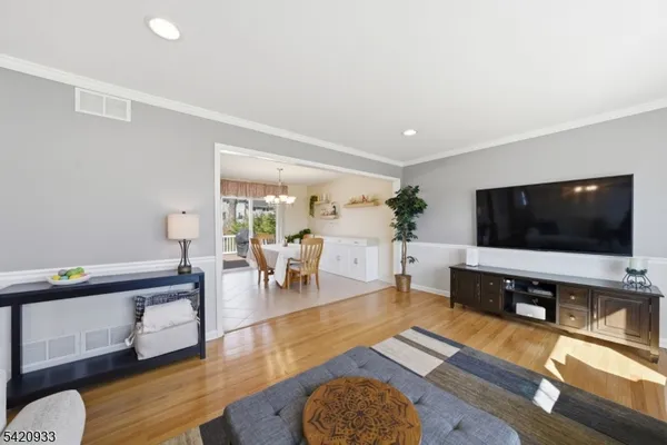 $775,000 | 28 Lord Stirling Drive, Parsippany, NJ 07054