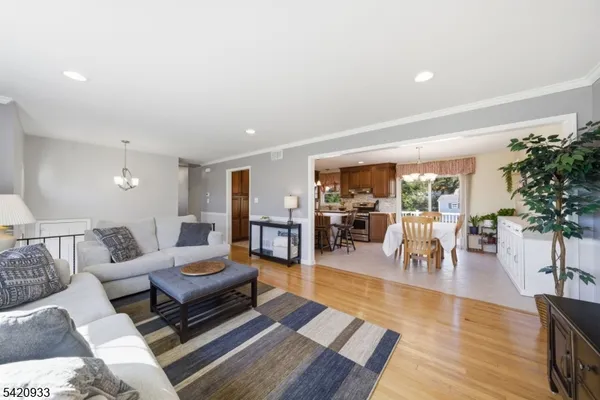 $775,000 | 28 Lord Stirling Drive, Parsippany, NJ 07054