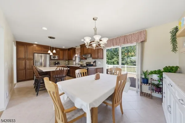 $775,000 | 28 Lord Stirling Drive, Parsippany, NJ 07054