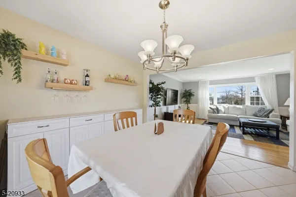$775,000 | 28 Lord Stirling Drive, Parsippany, NJ 07054