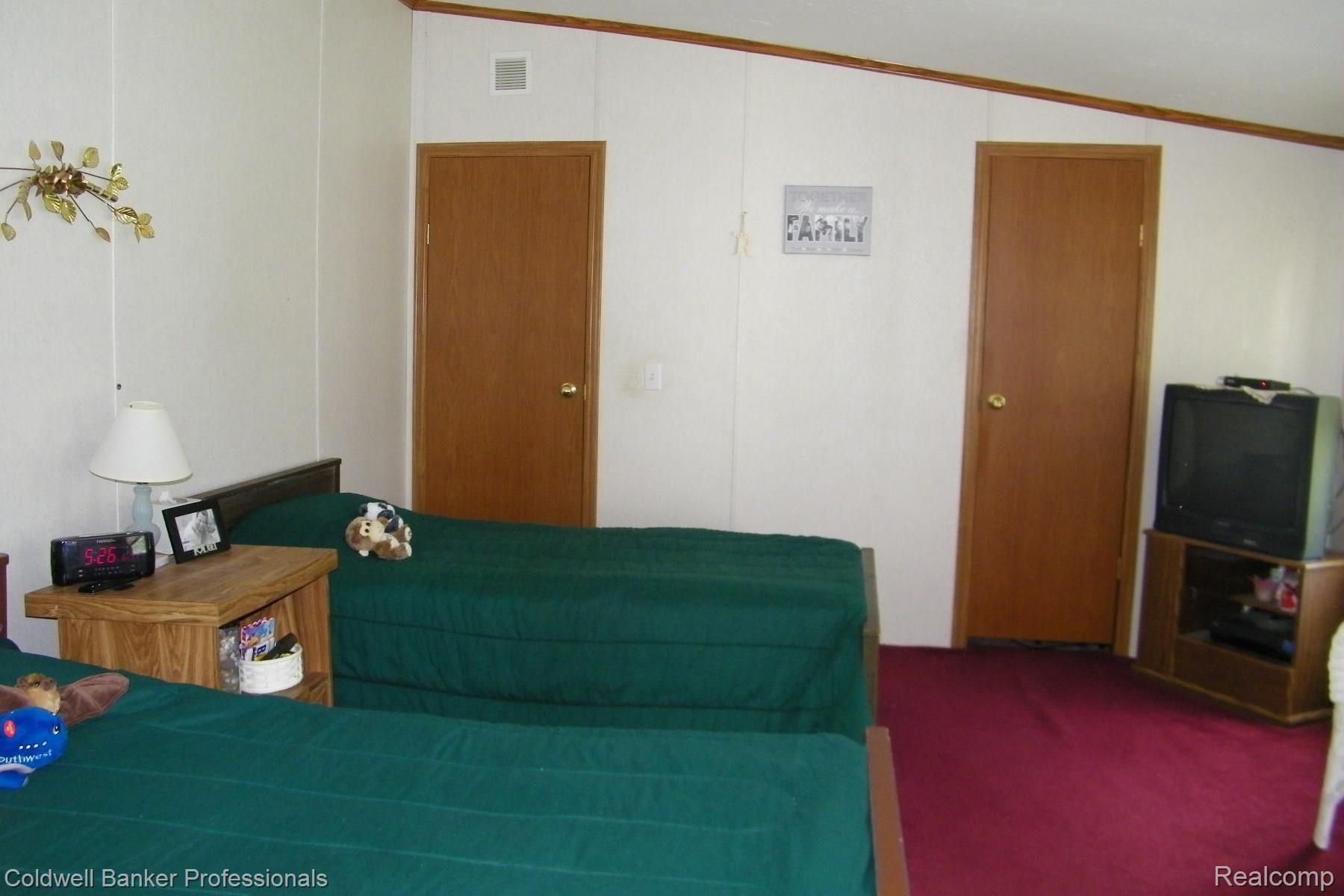 3199 Castle Road North Branch, MI 48461 - Photo 18 of 26 000_0071.jpg