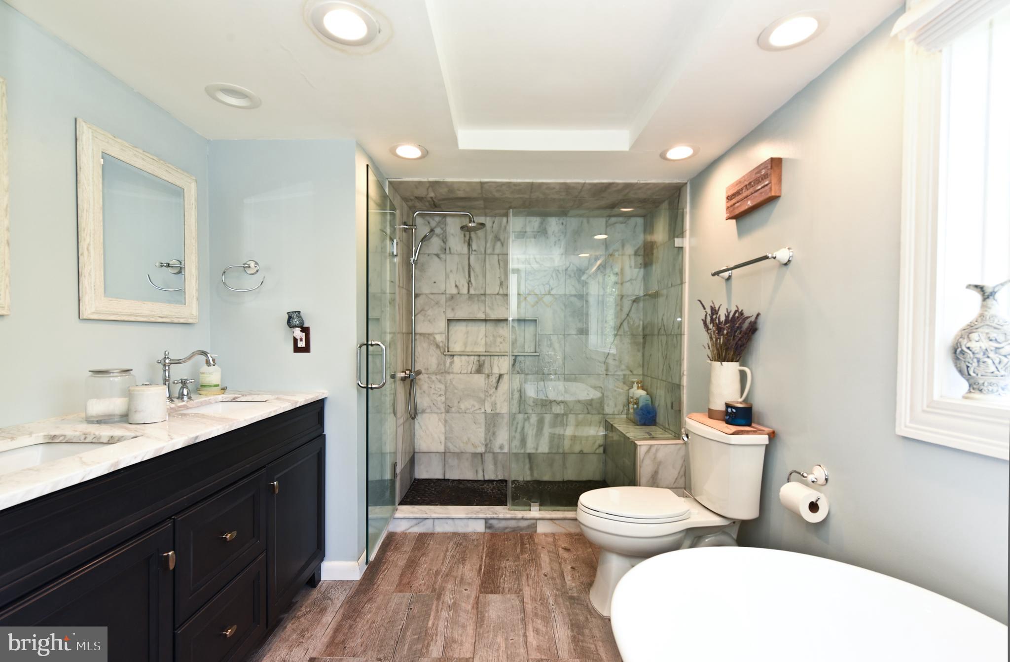 132 Roxboro Road Trenton, NJ 08648 - Photo 18 of 25 Second floor bath with double vanity