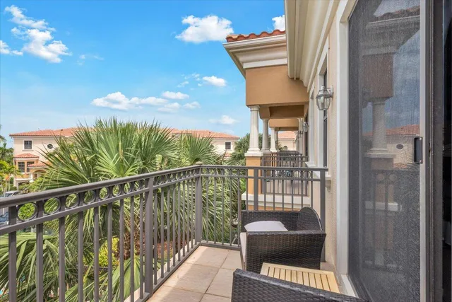 $859,500 | 502 Del Sol Circle, Tequesta, FL 33469