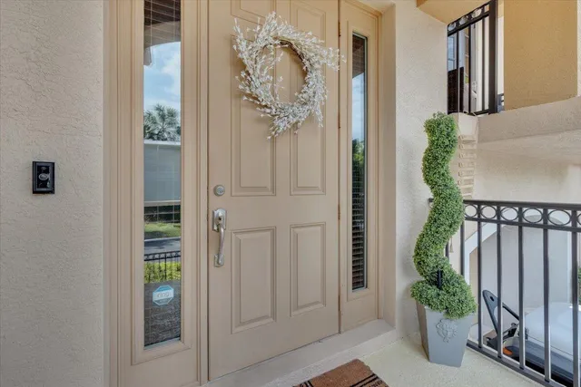 $859,500 | 502 Del Sol Circle, Tequesta, FL 33469