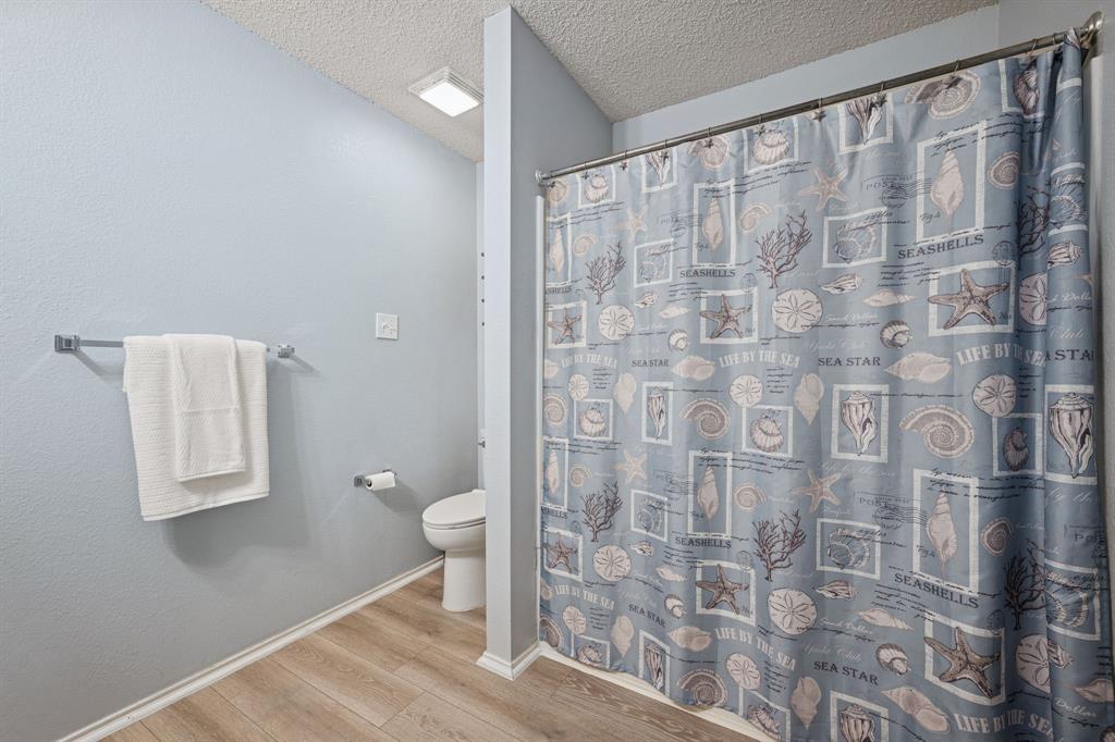 3304 Olympus Court Corinth, TX 76210 - Photo 31 of 40 Bathroom.