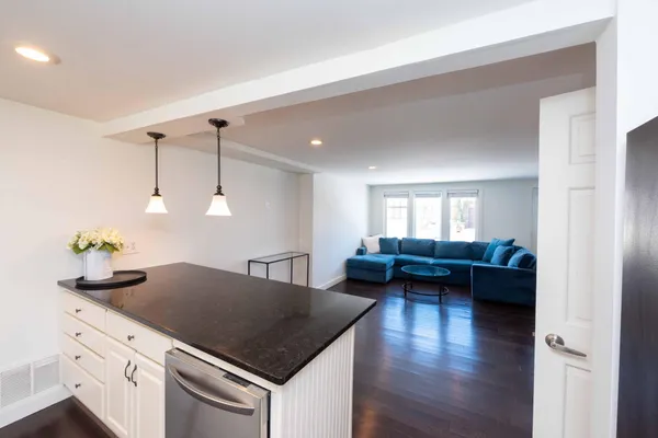 $359,900 | 1586 Blue Bird Lane, Mound, MN 55364