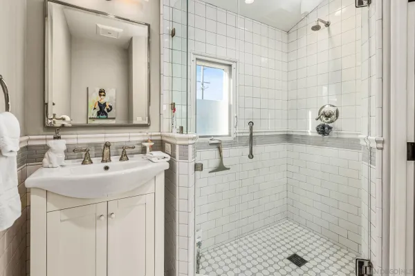 $2,150,000 | 3647 Hyacinth Drive, San Diego, CA 92106