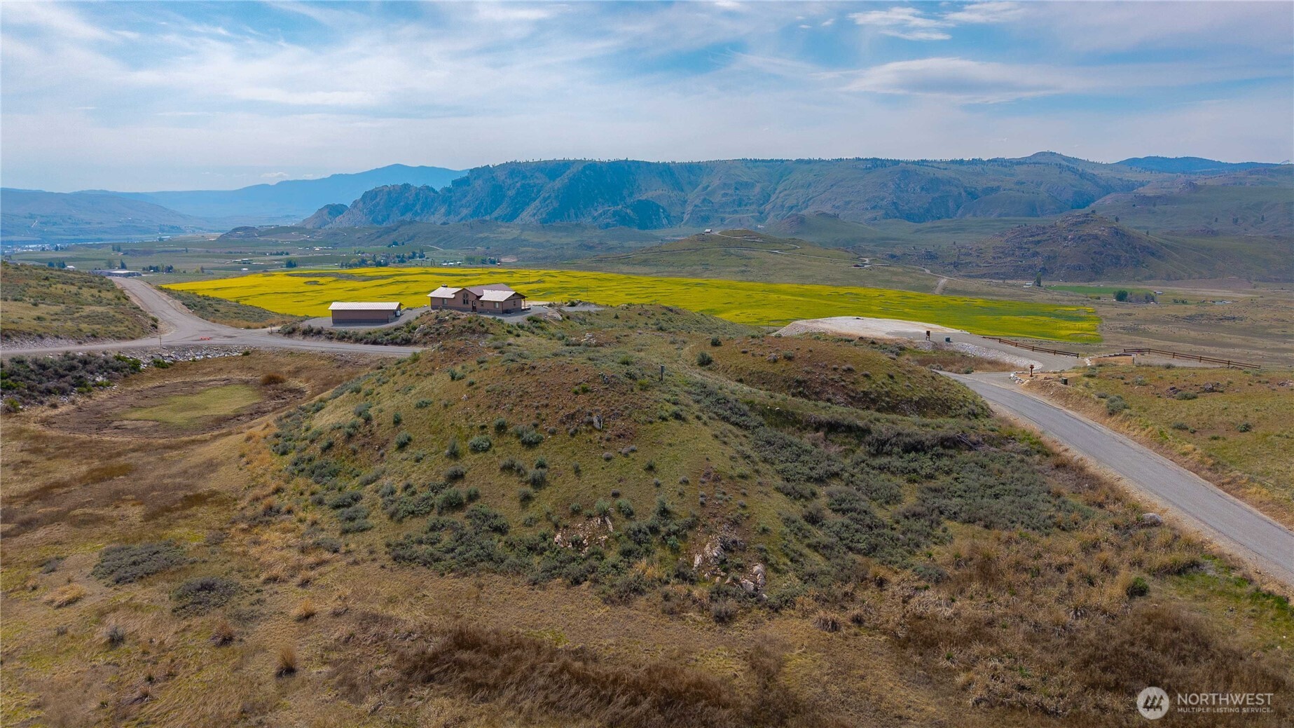 1-azteca Plata Road Brewster, WA 98812 - Photo 12 of 40 a view of a swimming pool with a lake view