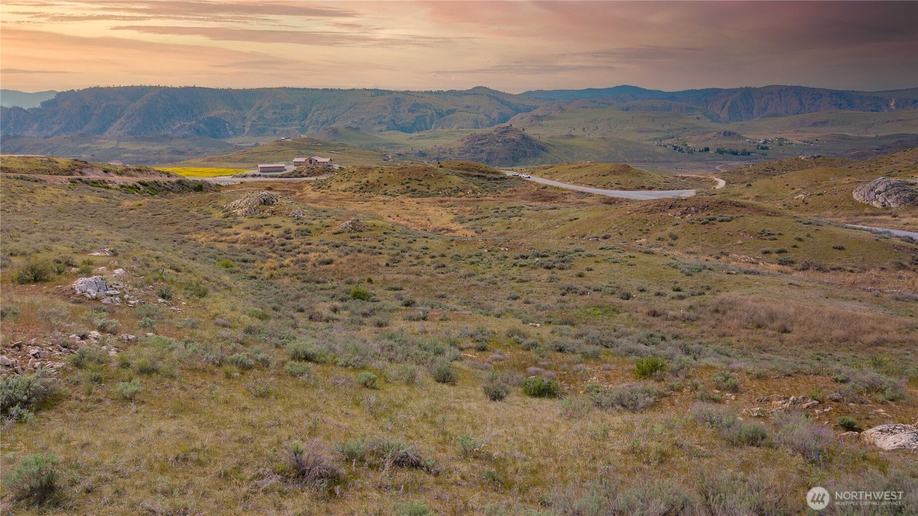 1-azteca Plata Road Brewster, WA 98812 - Photo 20 of 40 a view of ocean and mountain