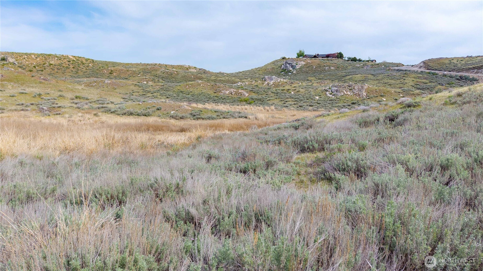 1-azteca Plata Road Brewster, WA 98812 - Photo 25 of 40 a view of mountain with lake view