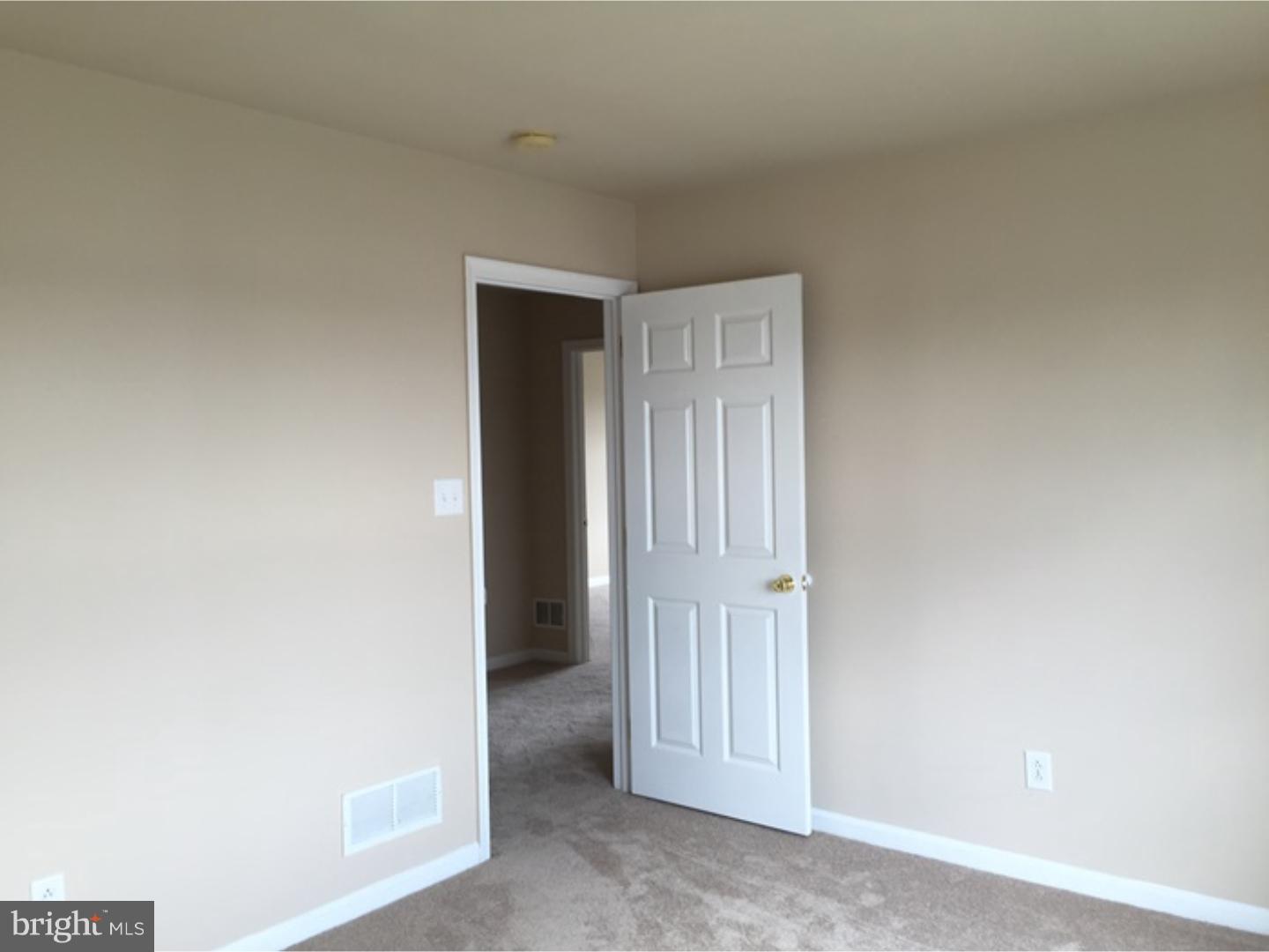 9400 Krewstown Road Philadelphia, PA 19115 - Photo 4 of 14