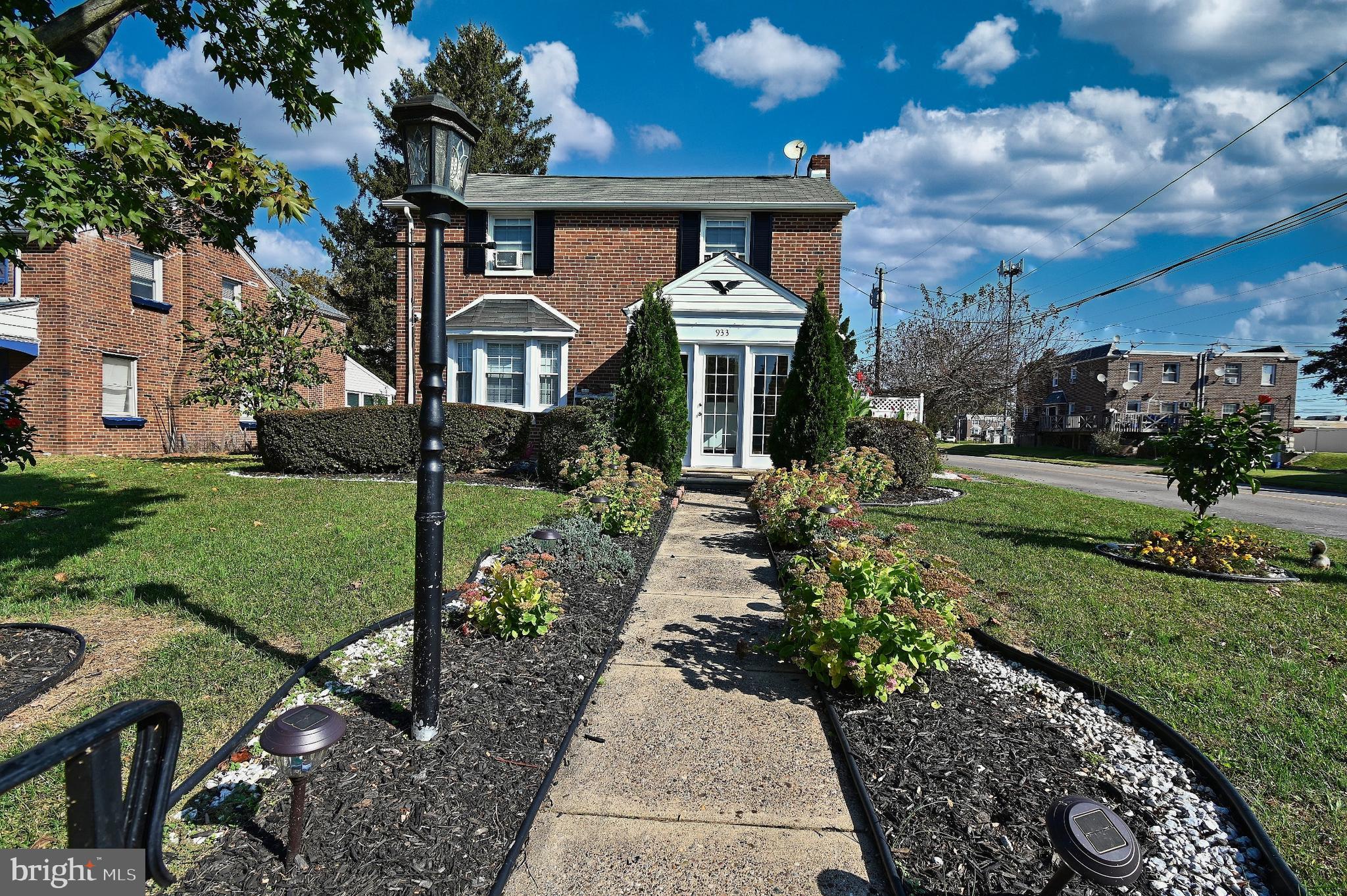 Walkway Front of the house