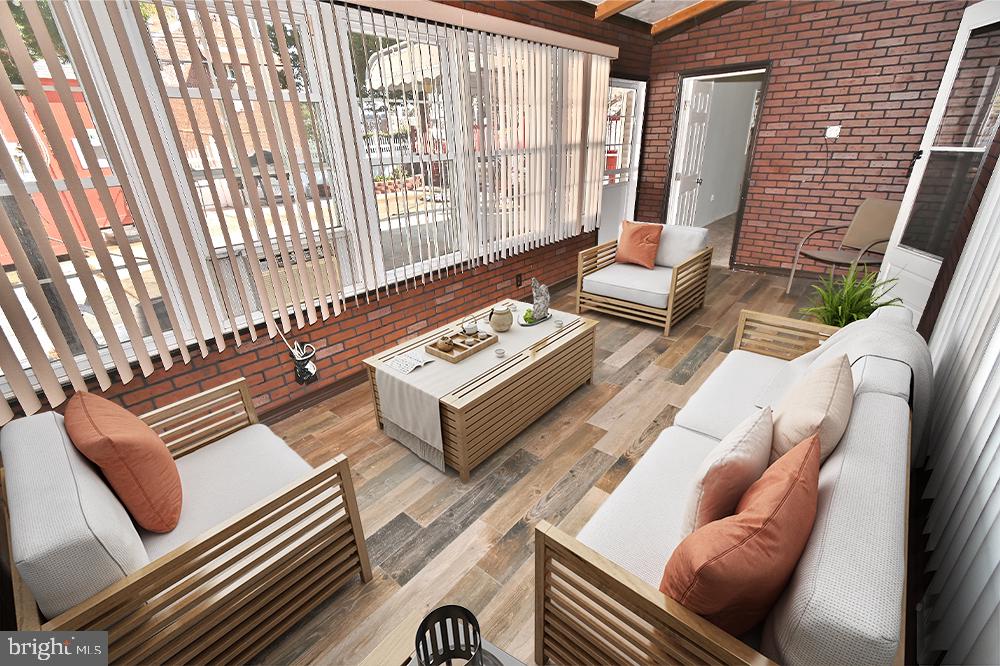 933 Fanshawe Street Philadelphia, PA 19111 - Photo 12 of 73 Seasonal Room