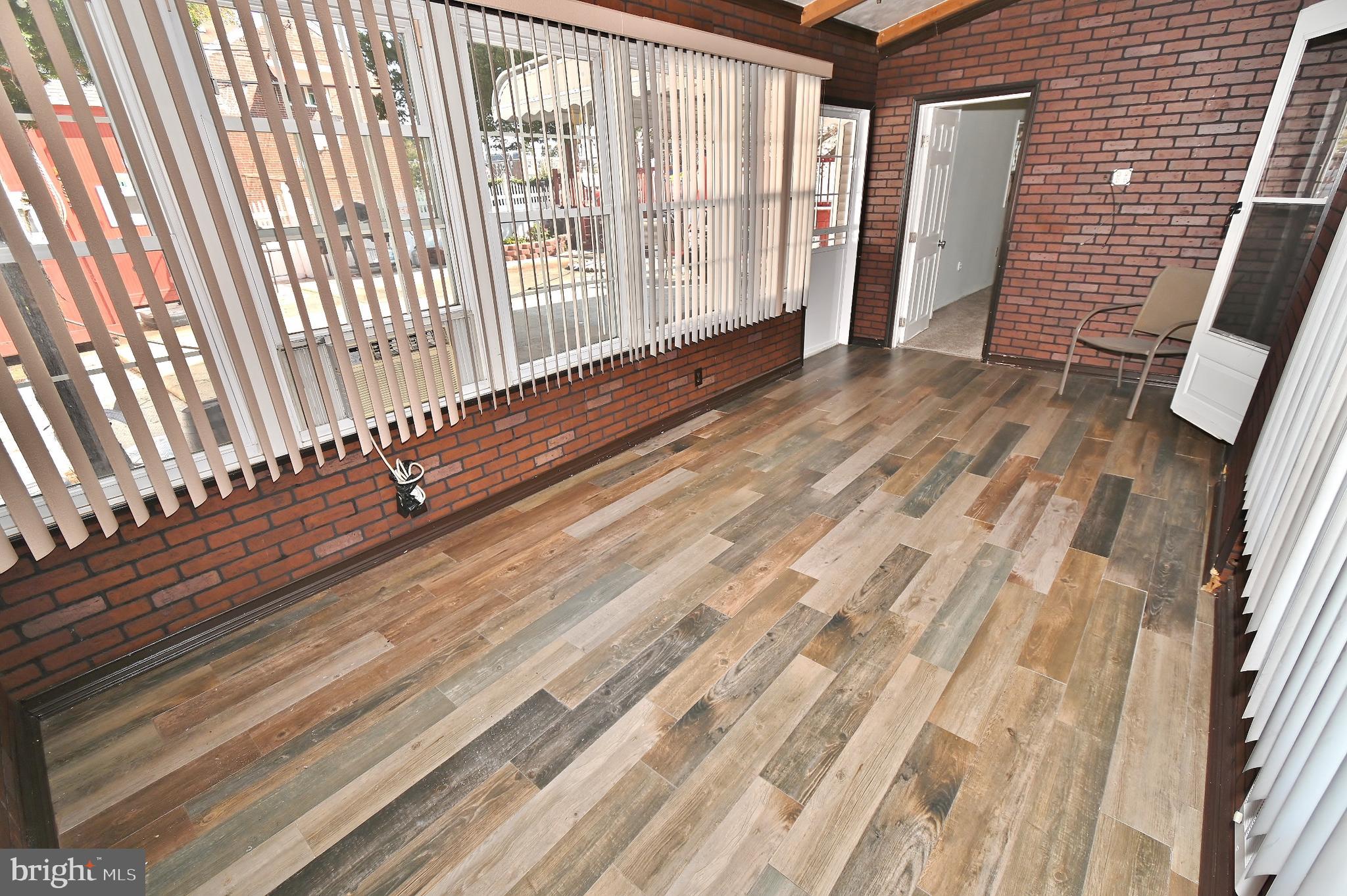 933 Fanshawe Street Philadelphia, PA 19111 - Photo 13 of 73 Seasonal Room