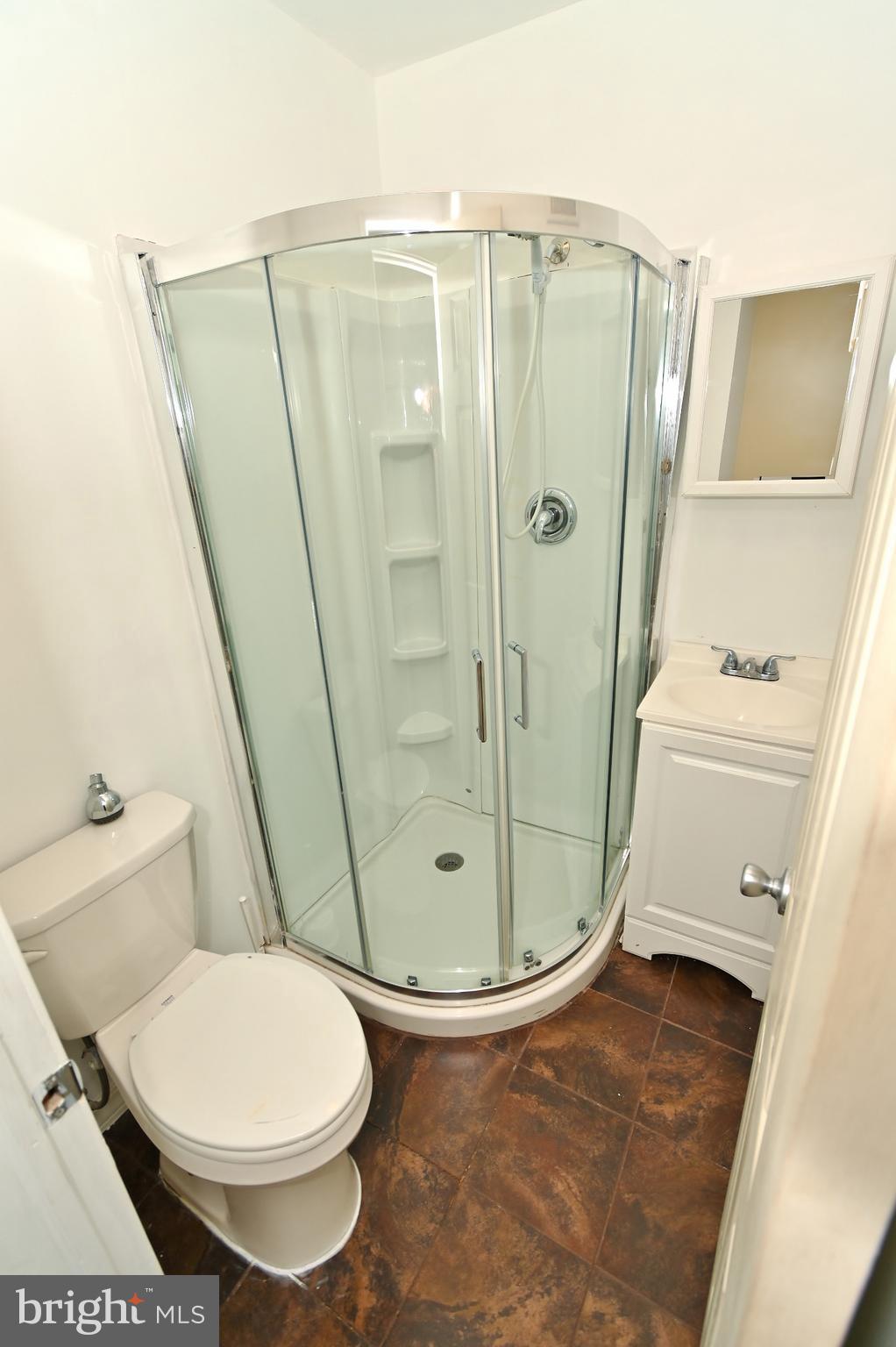 933 Fanshawe Street Philadelphia, PA 19111 - Photo 19 of 73