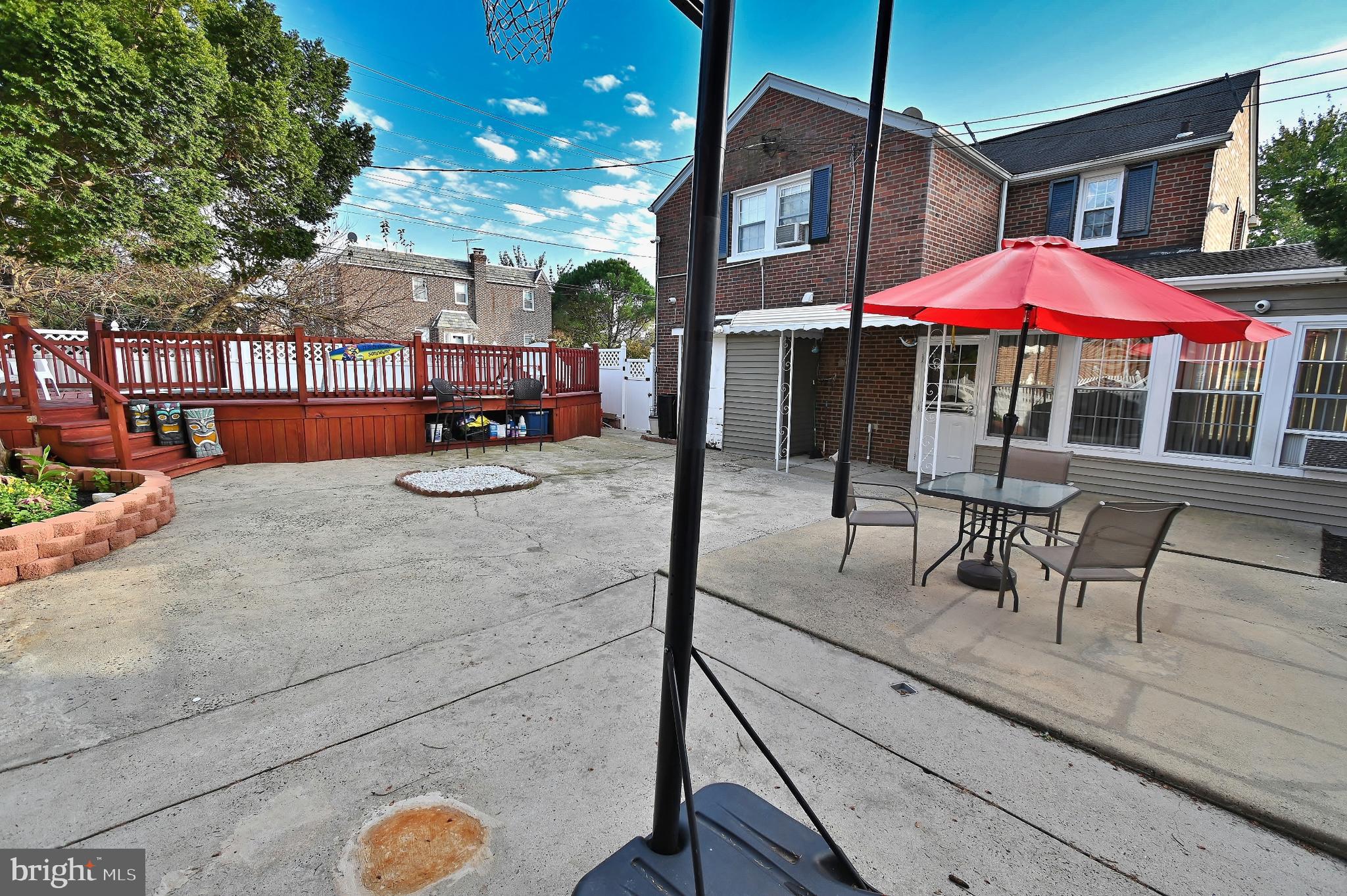 933 Fanshawe Street Philadelphia, PA 19111 - Photo 38 of 73