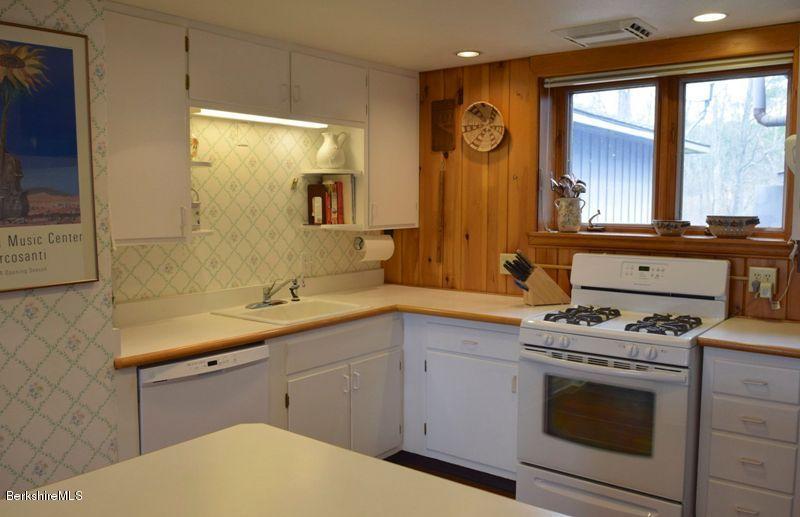 25 Boice Road Egremont, MA 01230 - Photo 15 of 35 kitchen